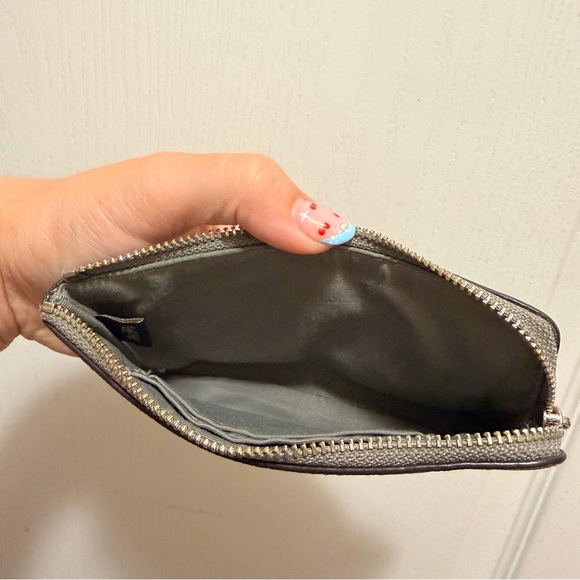 Coach Wristlets - PLEASE READ - Picture 3 of 8